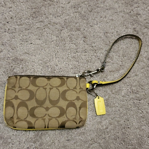 2 For 1 Coach Corner Zip Wristlet - Picture 6 of 7